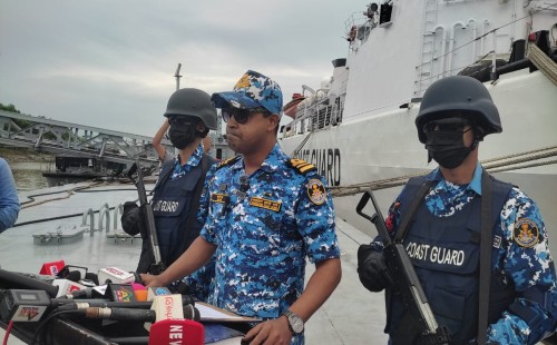 দুর্গোৎসবের নিরাপত্তায় প্রস্তুত কোস্ট গার্ড পূর্ব জোন: ২৪ ঘণ্টা নজরদারি ও জরুরি সহায়তা বুথ চালু