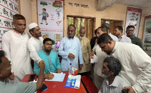 রাঙ্গুনিয়ায় ডা. এটিএম রেজাউল করিমের উদ্যোগে দেড় হাজার মানুষ পেলেন ফ্রি চিকিৎসা সেবা