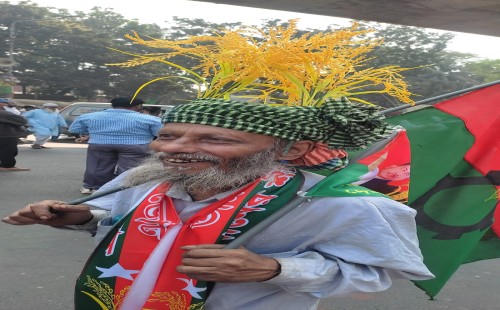 ৪০ বছরের ভালোবাসা, তারেক রহমানকে এক নজর দেখার অদম্য আকাঙ্ক্ষা